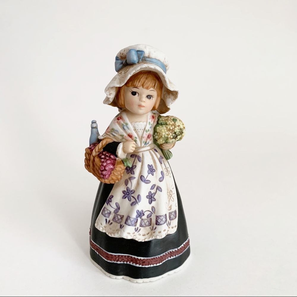 Vtg 1992 Enesco Belles Porcelain Figurine Set of 4 - Picture 4 of 16